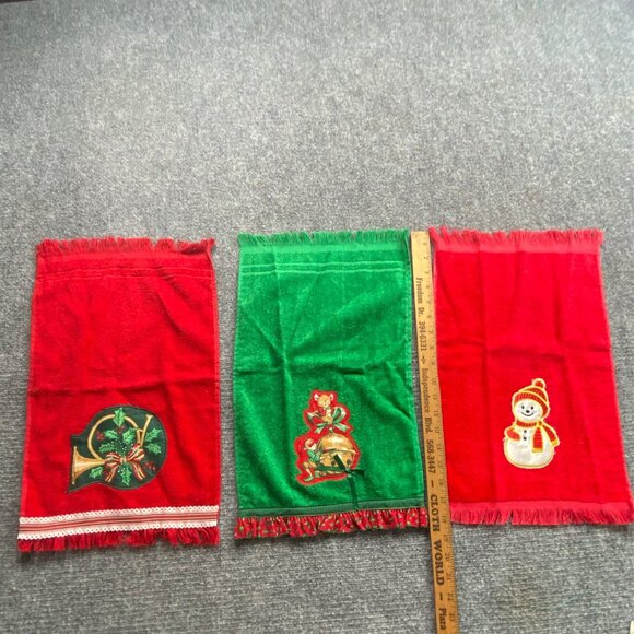 Christmas Set Of‎ 12 Assorted Holiday Hand Towels Festive Embroidery Appliqué - Picture 10 of 13